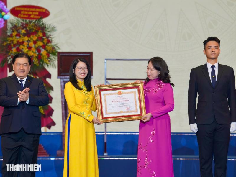 Saigontourist Group đón nhận Huân chương Lao động hạng nhất - Ảnh 2.