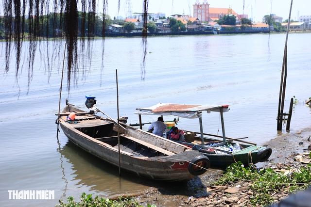 TP.HCM nhìn từ sông Sài Gòn: Tiếng cười của đứa con không bao giờ nói- Ảnh 1.