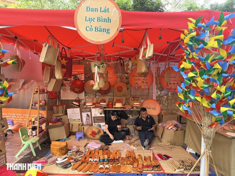 Lễ hội hơn 100 gian hàng ẩm thực giá từ 10.000 đồng ngay trung tâm TP.HCM - Ảnh 13.