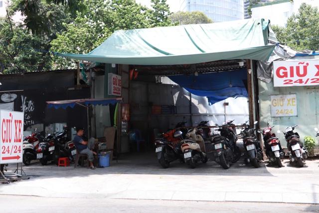 Lễ 30.4 xem pháo hoa: Gửi xe ở đâu để tránh bị 'hét giá'? - Ảnh 3.