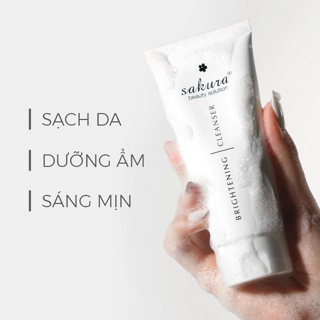 Top 7 sữa rửa mặt trắng da được hội skincare 'fomo' nên liên tục hết hàng - Ảnh 12.