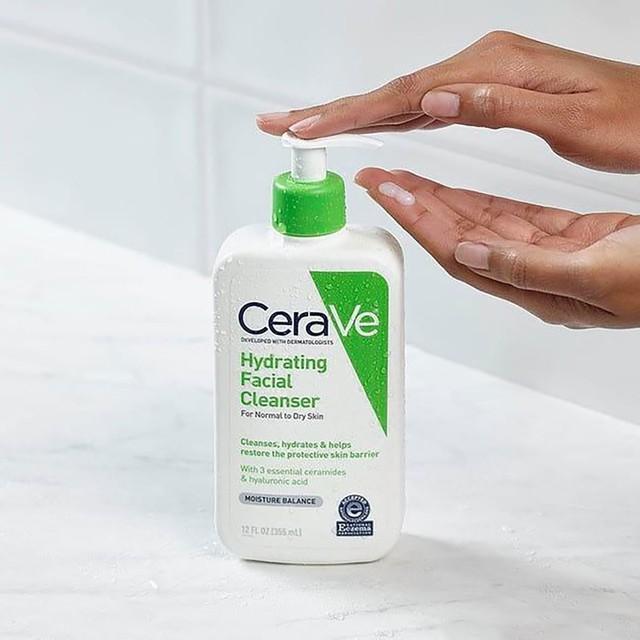 Top 7 sữa rửa mặt trắng da được hội skincare 'fomo' nên liên tục hết hàng - Ảnh 14.