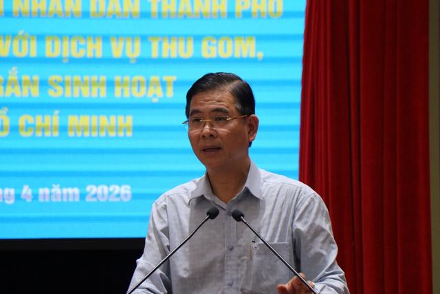 TP.HCM phản biện dự thảo giá thu gom rác: Cần tính đến người thu nhập thấp- Ảnh 4.