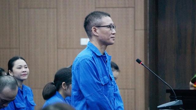 Cựu Phó chủ tịch phường  ‘xào ke’ thâu đêm cùng nữ nhân viên nhận 7 năm tù- Ảnh 1.
