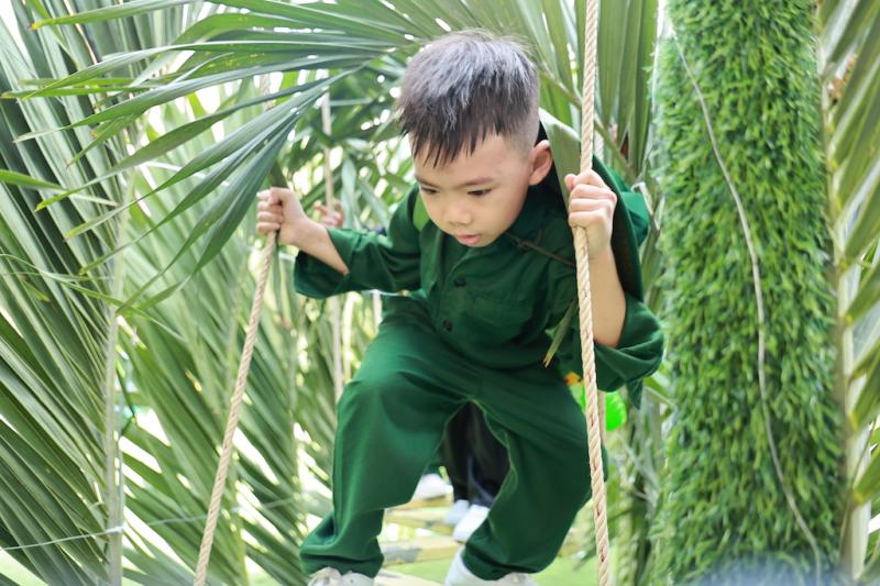 Rực rỡ cờ hoa mừng ngày 30.4, kỷ niệm 51 năm đất nước thống nhất- Ảnh 16.
