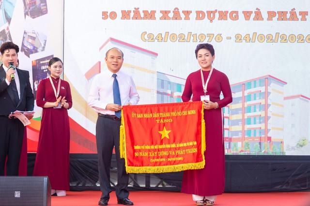 Khát vọng 100 năm trường Mù Sài Gòn, 50 năm trường PTĐB Nguyễn Đình Chiểu - Ảnh 3.