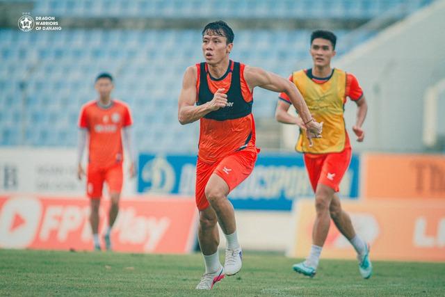CLB Đà Nẵng có cú 'quay xe' cực gắt, tiếp tục đặt niềm tin vào HLV cũ: Không ‘Chiến’ chỉ Tuấn- Ảnh 2.