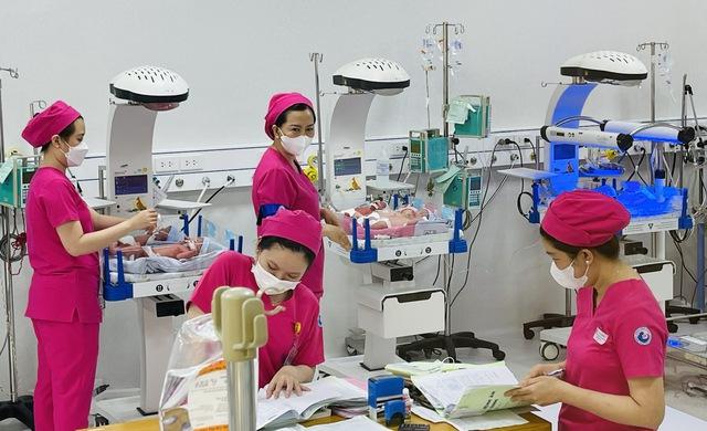 TP.HCM vừa ban hành nhiều chính sách để người dân nâng mức sinh- Ảnh 1.