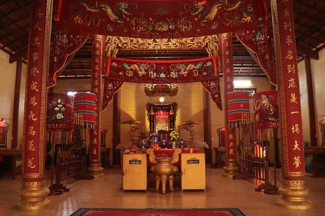 Bí ẩn miếu cổ 135 năm giữa TP.HCM: Dấu tích những võ tướng thời Nguyễn - Ảnh 3.