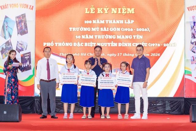 Khát vọng 100 năm trường Mù Sài Gòn, 50 năm trường PTĐB Nguyễn Đình Chiểu - Ảnh 4.