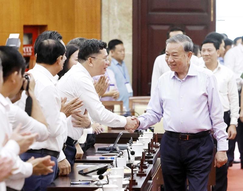 Kiến tạo thể chế mới để TP.HCM vươn mình- Ảnh 2.