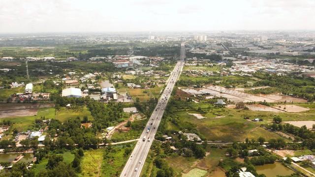 Chi phí sửa chữa đường bộ đội lên gần 1.000 tỉ, nhiều nhà thầu dừng thi công- Ảnh 2.