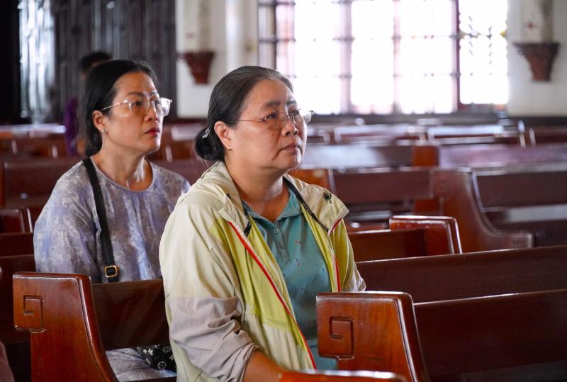 Nhà thờ Tắc Sậy điểm hành hương nổi tiếng trước thánh lễ tuyên phong Chân phước - Ảnh 5.