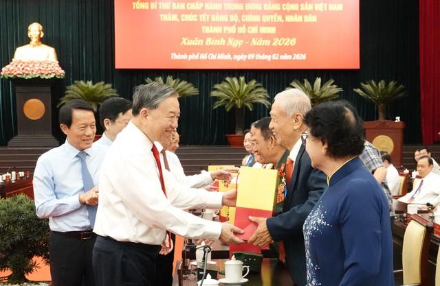 Tổng Bí thư, Chủ tịch nước Tô Lâm làm việc với TP.HCM - Ảnh 2.