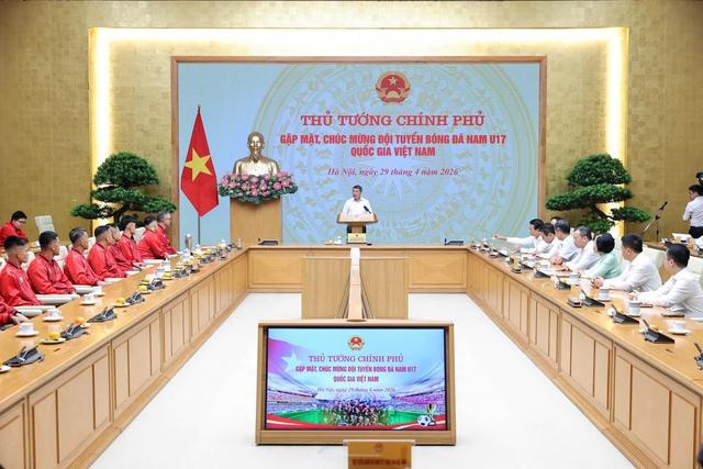 Thủ tướng Lê Minh Hưng gặp mặt, chúc mừng U.17 Việt Nam: ‘Mong đội giành những chiến thắng lớn hơn’- Ảnh 6.