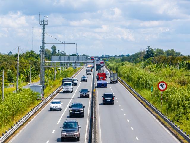 Lái xe chơi lễ 30.4, lưu ngay vị trí 21 trạm dừng nghỉ trên cao tốc này- Ảnh 1.