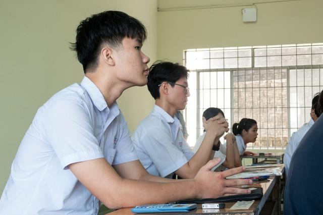 Thi đánh giá năng lực: Điểm tiếng Việt nhiều thí sinh thấp nhất trong 4 phần- Ảnh 3.