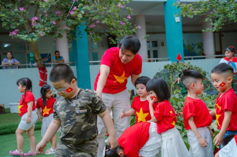Bồi đắp lòng yêu nước cho học trò từ những điều bình dị - Ảnh 10.
