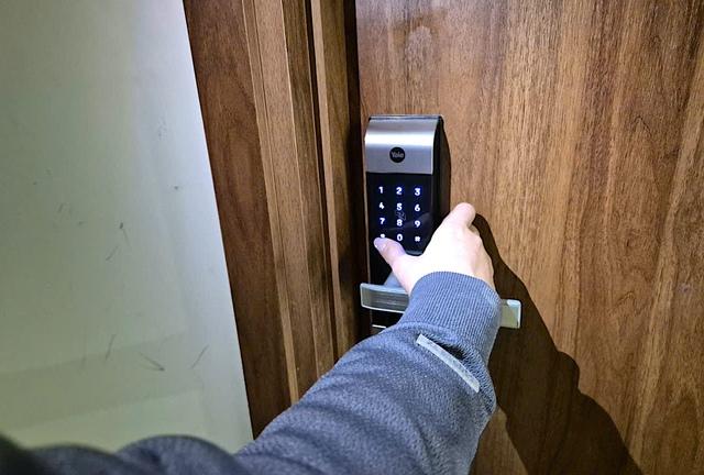 Khóa thông minh và an toàn PCCC: Có thể biến ngôi nhà hiện đại thành 'cạm bẫy'?- Ảnh 2.