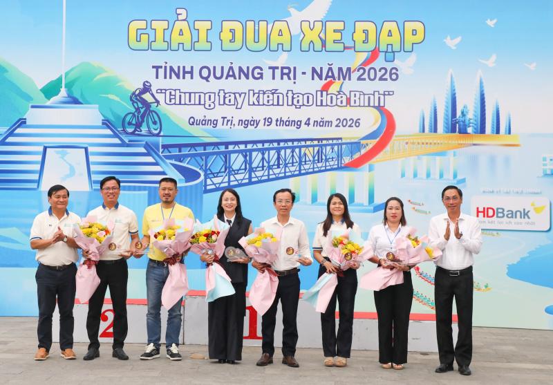 Hơn 260 cua rơ tranh tài tại Thành cổ Quảng Trị, lan tỏa thông điệp hòa bình- Ảnh 3.