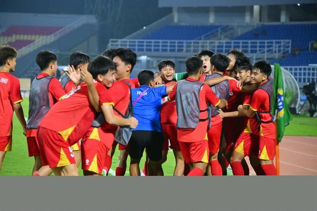 Báo khu vực khen U.17 Việt Nam bản lĩnh thắng Úc, dự đoán màn tái đấu Malaysia cực hay - Ảnh 3.