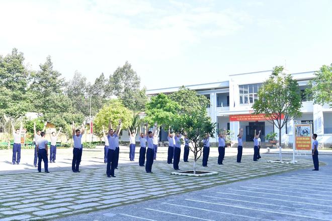 Thao trường của những người lính trẻ Vùng 2 Hải quân- Ảnh 2.