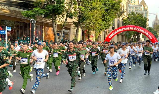 Sôi nổi giải việt dã vô địch TP.HCM 2026, hưởng ứng Đại hội TDTT lớn của thành phố- Ảnh 2.