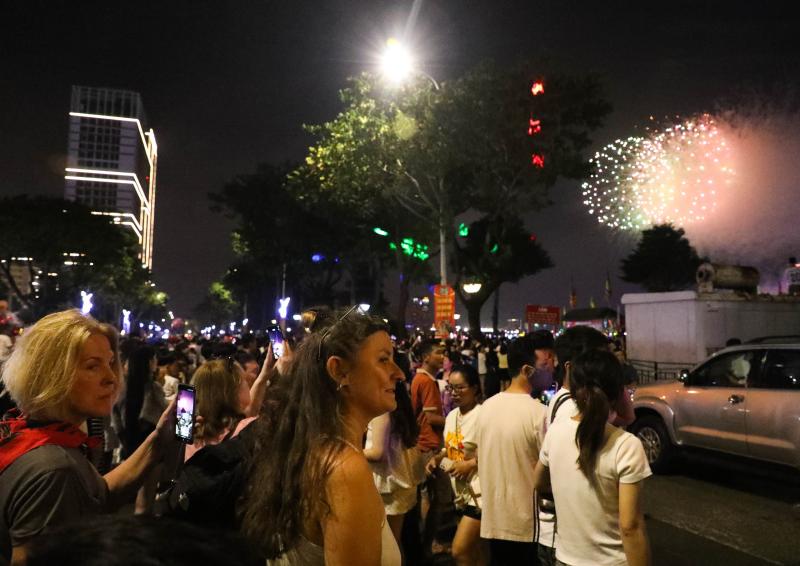Màn truy đuổi kịch tính trên sông Hàn gây ấn tượng tại gala 'Tổ quốc bình yên'- Ảnh 19.