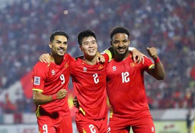 Đội tuyển Việt Nam sẽ chơi tấn công áp đặt ở AFF Cup - Ảnh 1.