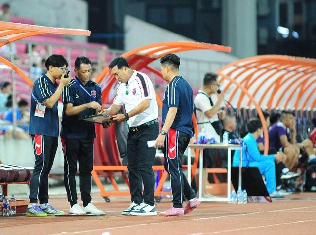Thử thách không dễ dàng cho các HLV mới- Ảnh 1.