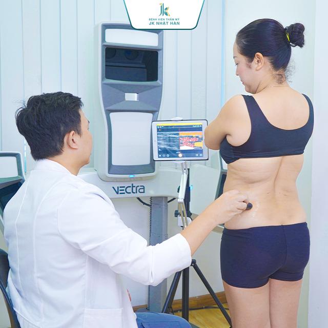 BS Lê Phước Tiền và xu hướng tạo hình vóc dáng chuẩn quốc tế - Ảnh 1.