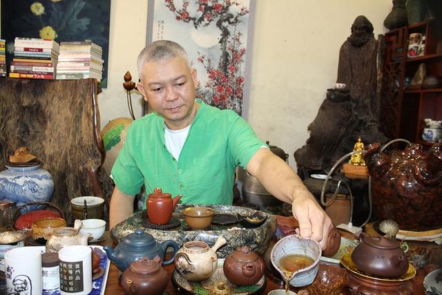 Tuyệt kỹ hàn gắn gốm bằng vàng ròng - Ảnh 1.