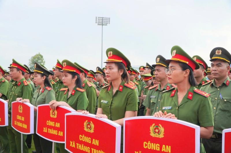 Gần 1.600 chiến sĩ Công an thành phố Đà Nẵng tranh tài tại hội thao Khỏe vì an ninh Tổ quốc - Ảnh 8.