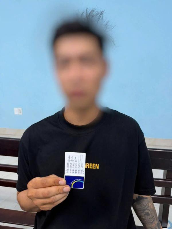 Triệt phá đường dây ma túy trên mạng, phát hiện 'nấm thần' gây ảo giác mạnh- Ảnh 2.