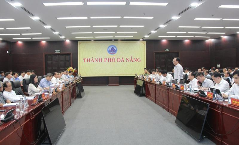 Bộ trưởng yêu cầu siết bảo mật đề thi THPT 2026 trước gian lận công nghệ cao- Ảnh 1.