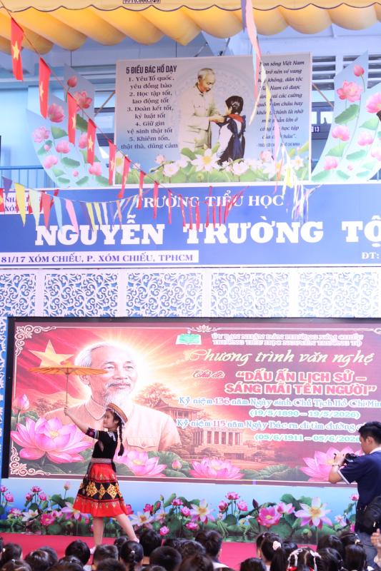 Đạo diễn 97 tuổi Xuân Phượng rưng rưng kể lại lần gặp Bác Hồ ở Việt Bắc - Ảnh 10.