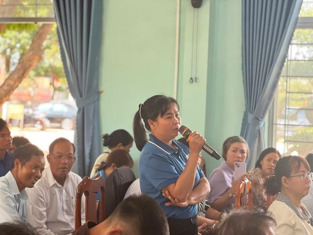 Tiếp xúc cử tri tại Ia Băng: Gỡ vướng về đất đai cho bà con Gia Lai - Ảnh 2.