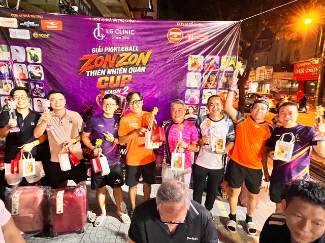 Hào hứng tranh tài giải pickleball ZonZon Cúp Thiên Nhiên 2026: Ca sĩ Minh Quân vô địch- Ảnh 5.