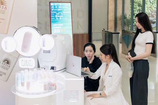 BS Văn Thị Thùy Trang: Tâm huyết gói trọn trong sứ mệnh làm đẹp chuẩn y khoa - Ảnh 2.