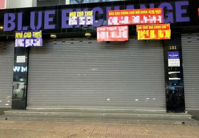 Bất ngờ nhiều shop quần áo thời trang vắng bóng khách - Ảnh 4.