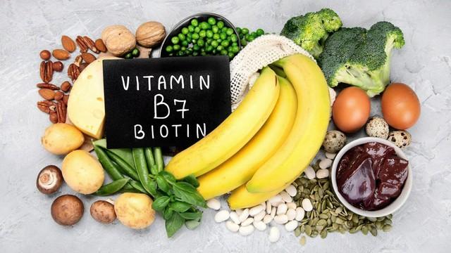 Dưỡng da tiền triệu vẫn công cốc nếu bạn nạp 4 nhóm thực phẩm này vào người - Ảnh 2.