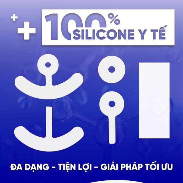 Phẫu thuật treo sa trễ dùng miếng dán silicone nào để da phẳng như chưa dao kéo?- Ảnh 2.