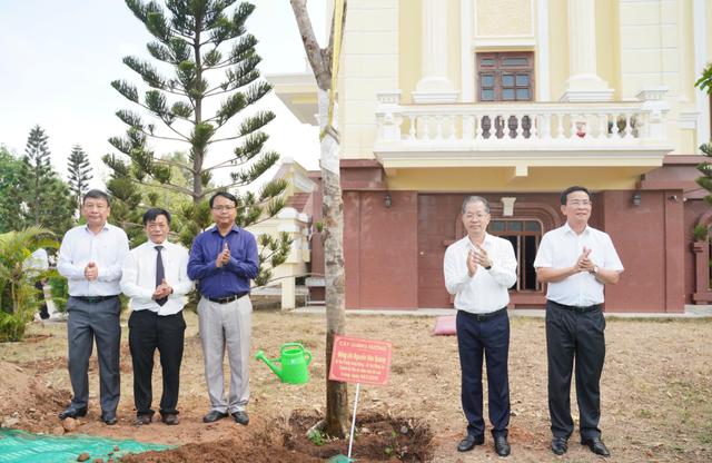 Chánh án TAND tối cao Nguyễn Văn Quảng làm việc tại Lâm Đồng - Ảnh 4.