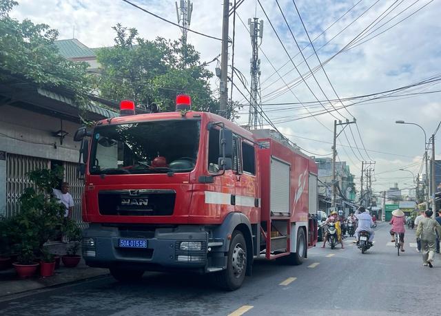 TP.HCM: Cháy nhà ở phường Linh Xuân, thanh niên 20 tuổi tử vong- Ảnh 3.