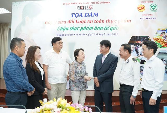 Còn mua axit, xyanua dễ như mua rau thì khó quản lý an toàn thực phẩm - Ảnh 1.