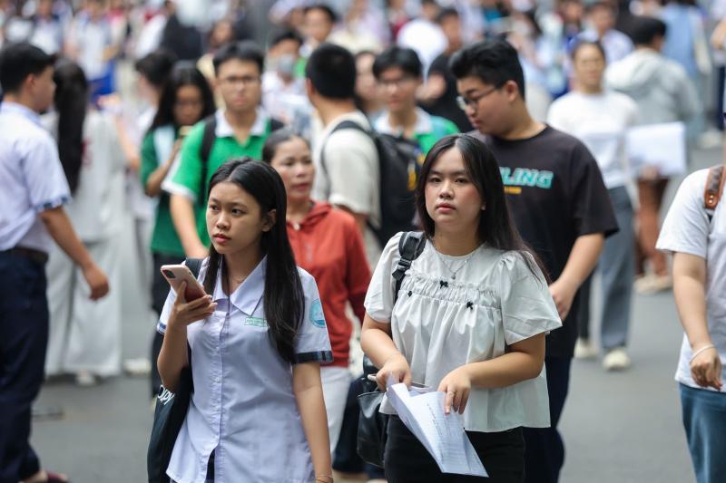 Đánh giá năng lực: 63% thí sinh thi lại cải thiện điểm số, đề thi ra sao? - Ảnh 3.