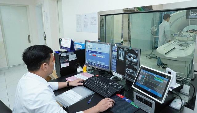 TP.HCM tổng lực kiểm tra sức khỏe người dân - Ảnh 3.