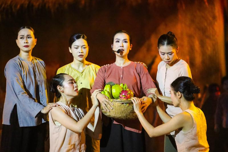 Màn truy đuổi kịch tính trên sông Hàn gây ấn tượng tại gala 'Tổ quốc bình yên'- Ảnh 8.