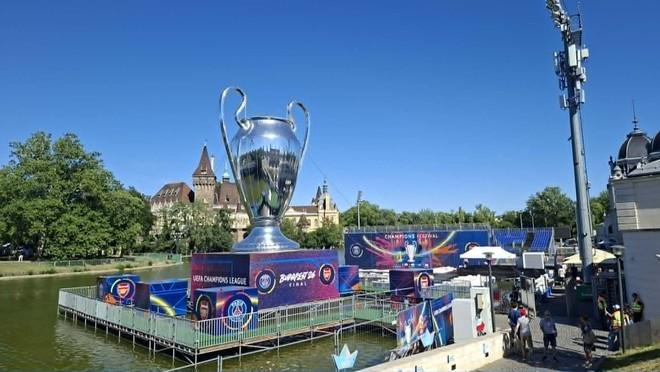 Chung kết Champions League: Arsenal đại chiến PSG, Budapest ‘căng mình’ đón siêu bão bóng đá- Ảnh 3.
