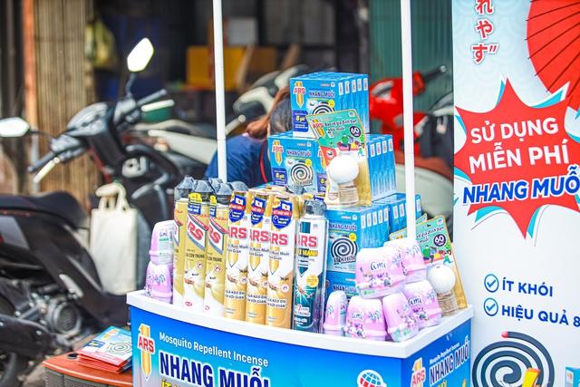 San sẻ nỗi lo mùa muỗi và bệnh do côn trùng cùng bà con miền Tây - Ảnh 5.
